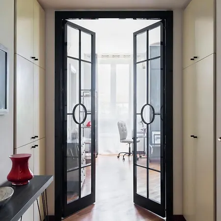 Joivy Superb Flat With Office شقة